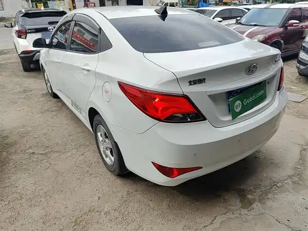 Hyundai Accent 2016