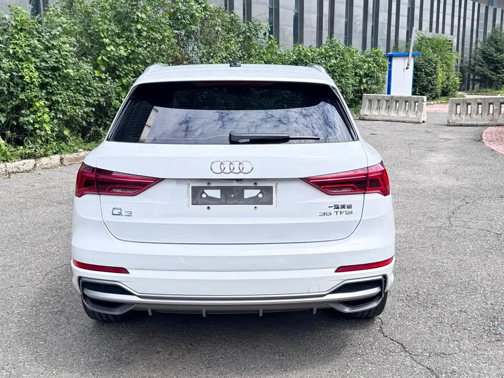 Audi Q3 2022