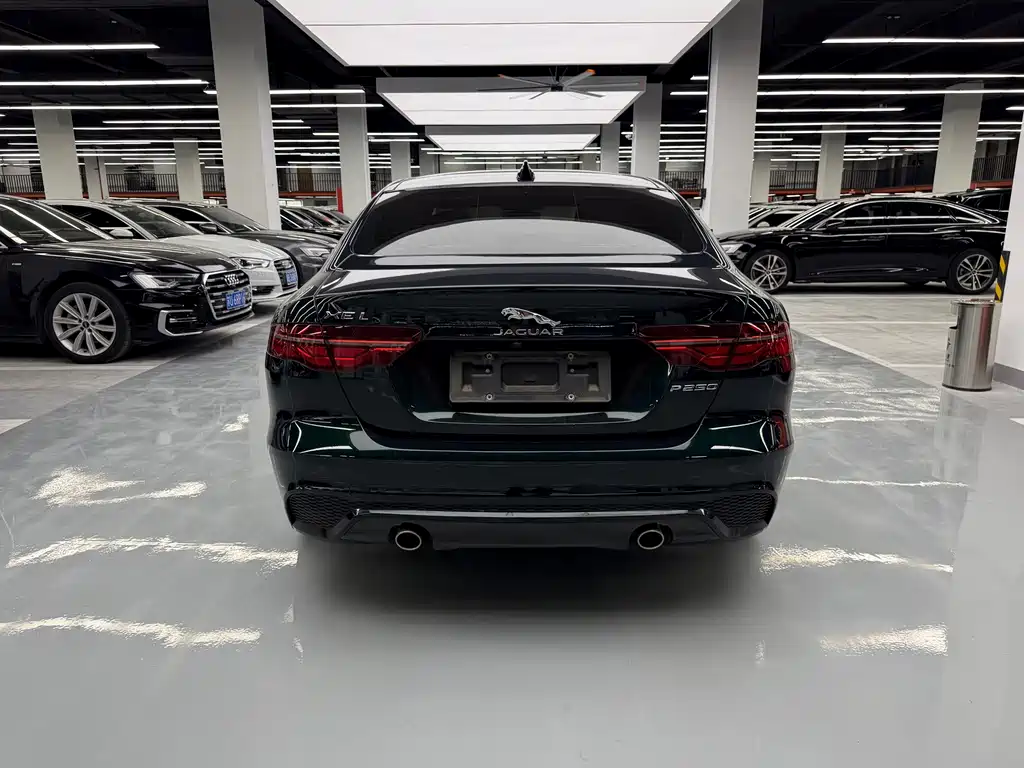 Jaguar XEL 2023 — фото 16