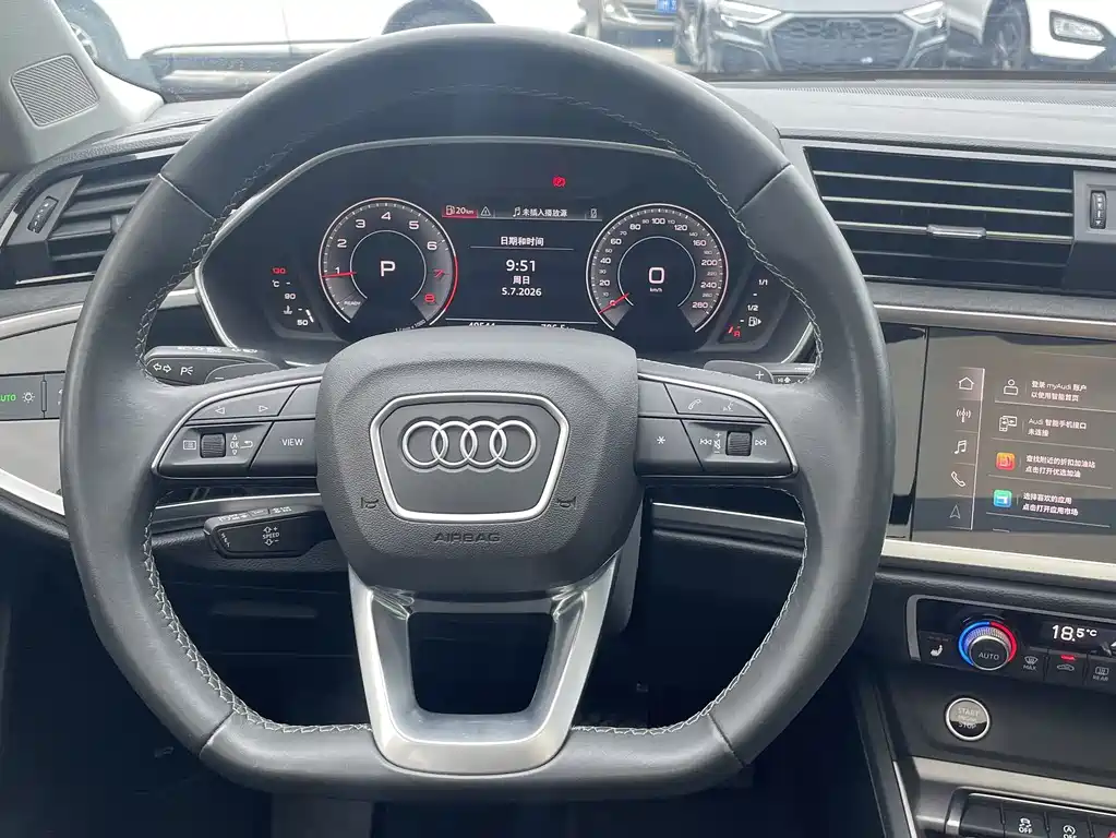 Audi Q3 2023 — фото 15