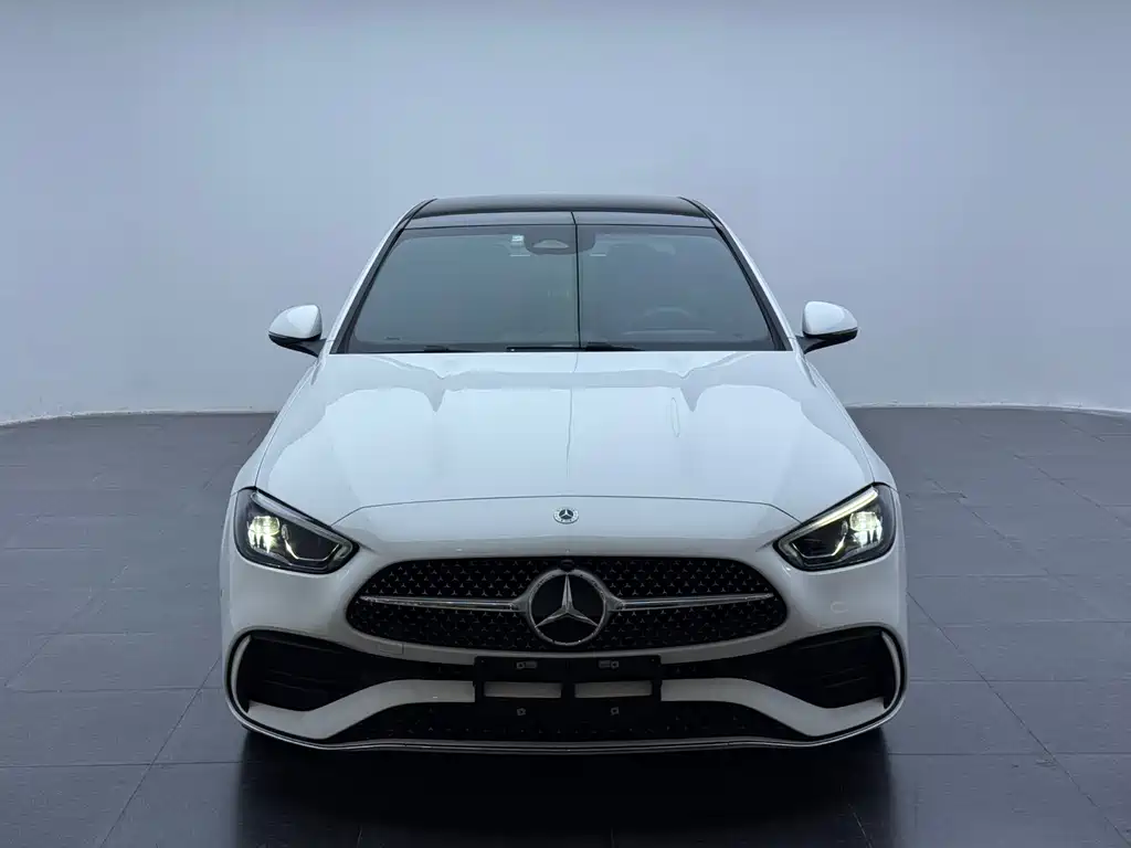 Mercedes-Benz C-Class 2025 — фото 2