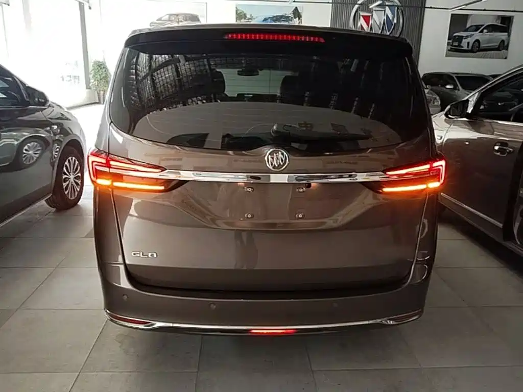 Buick GL8 2023