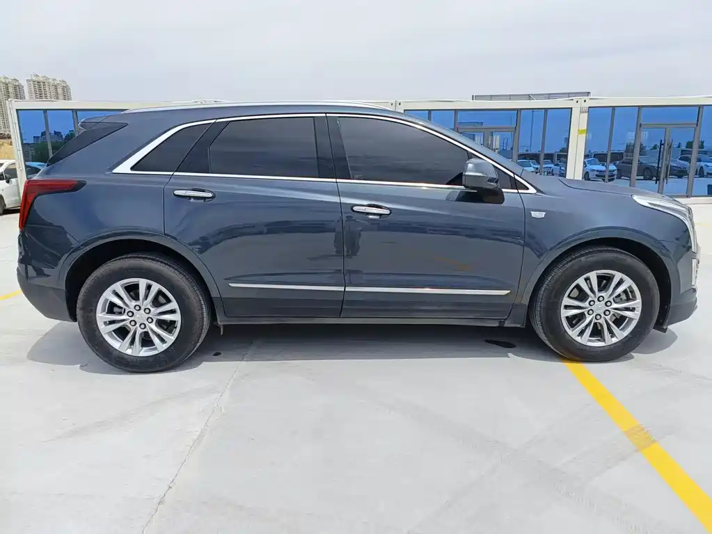 Cadillac XT5 2024 — фото 3