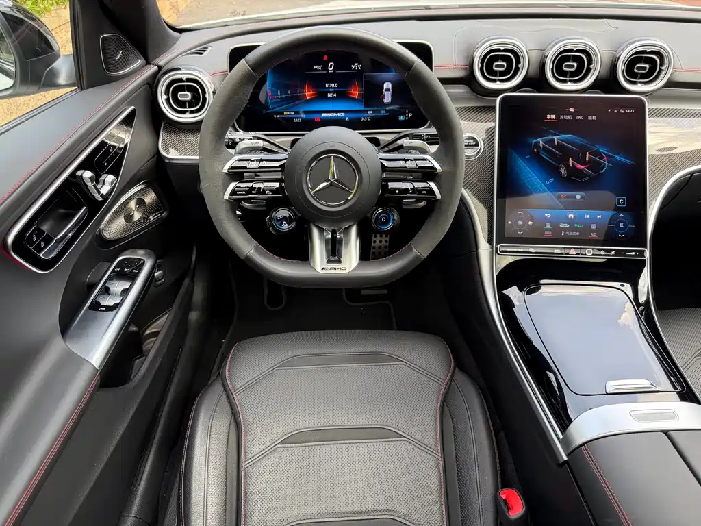 Mercedes-Benz C-Class AMG 2024 — фото 8