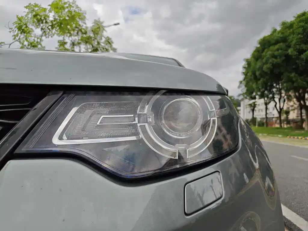 Land Rover Discovery Sport 2020 — фото 10