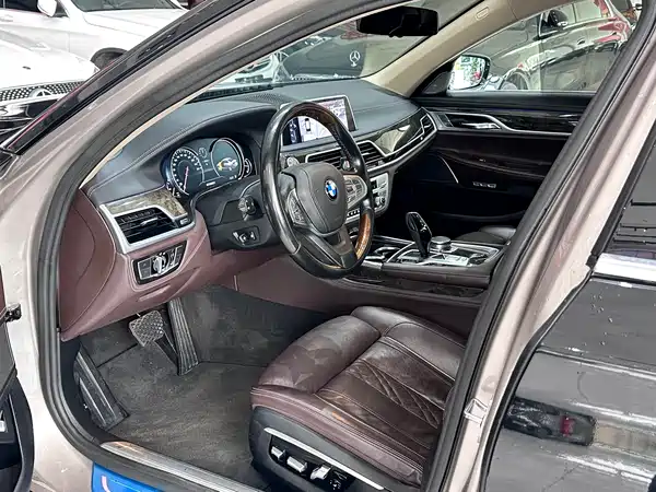 BMW 7 Series 2017