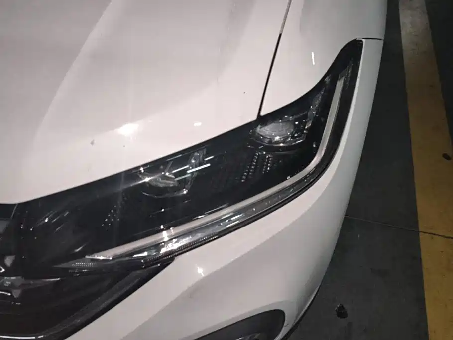 Volkswagen Explore The Shadows 2021