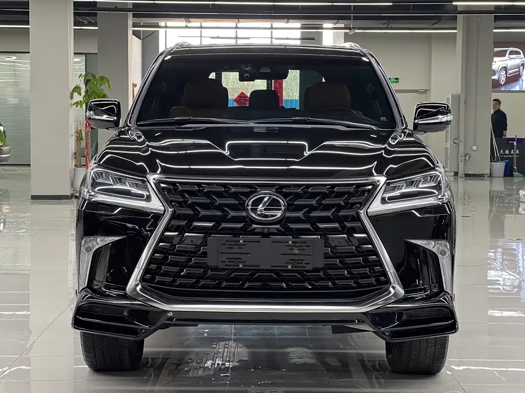 Lexus LX 2022 — фото 2