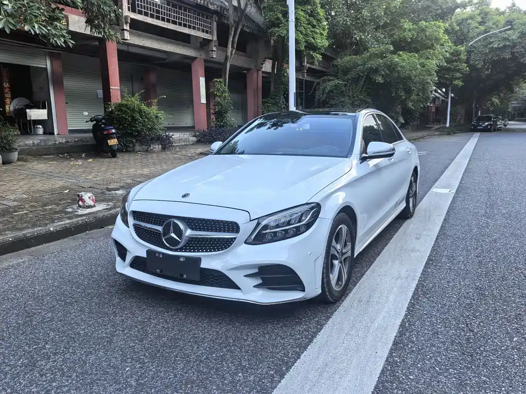 Mercedes-Benz C-Class 2019 — фото 1