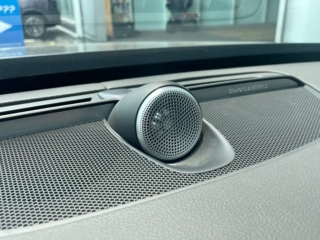 Volvo XC90 PHEV 2022 — фото 9