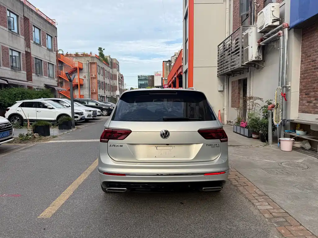 Volkswagen Tiguan L 2019 — фото 6
