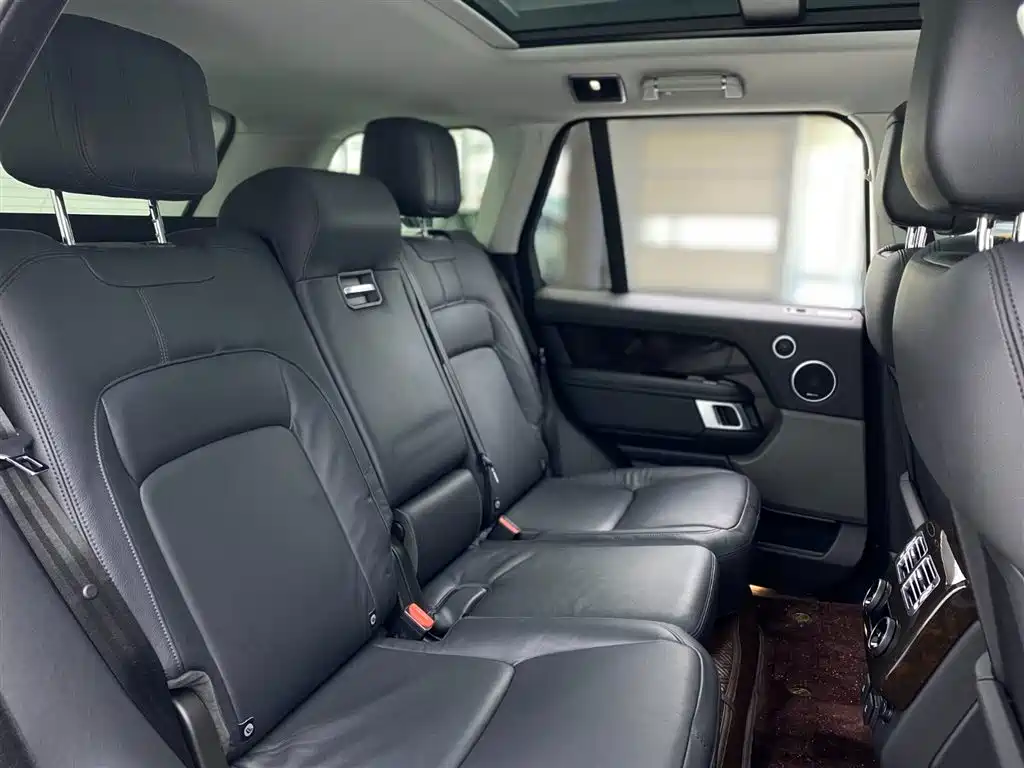Land Rover Range Rover 2020 — фото 11