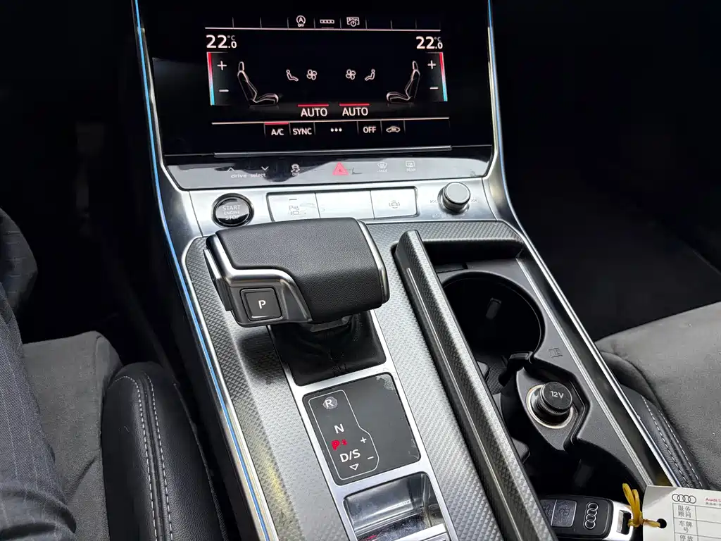 Audi A6L 2023 — фото 12
