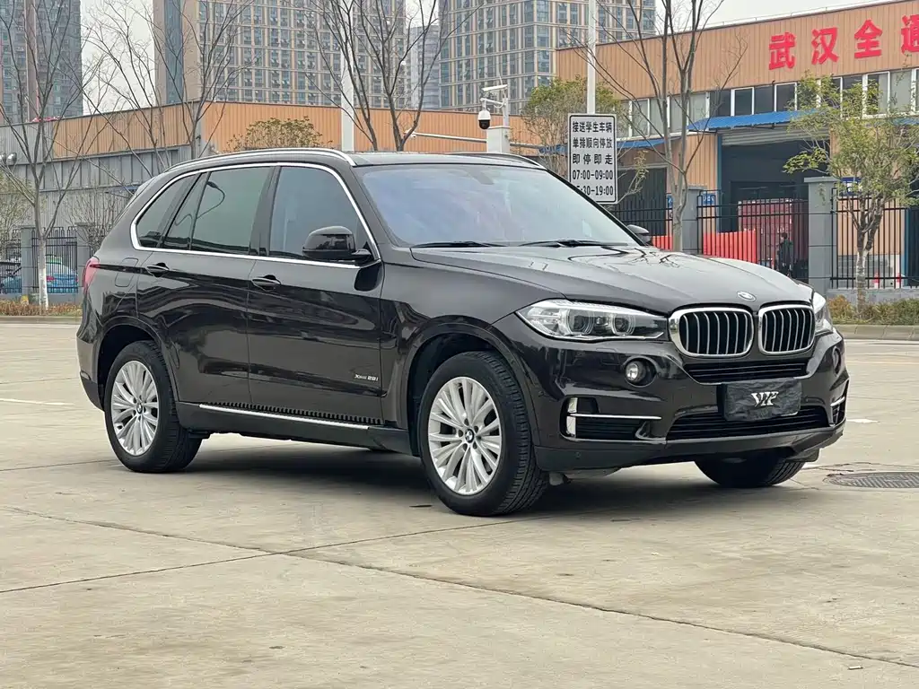 BMW X5 2018 — фото 3