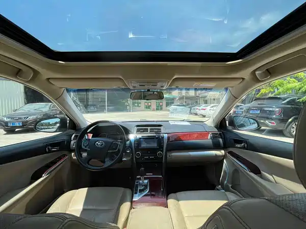 Toyota Camry 2012