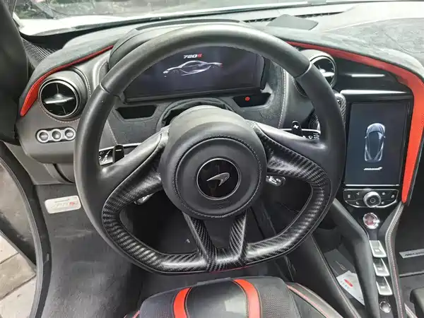McLaren 720S 2020