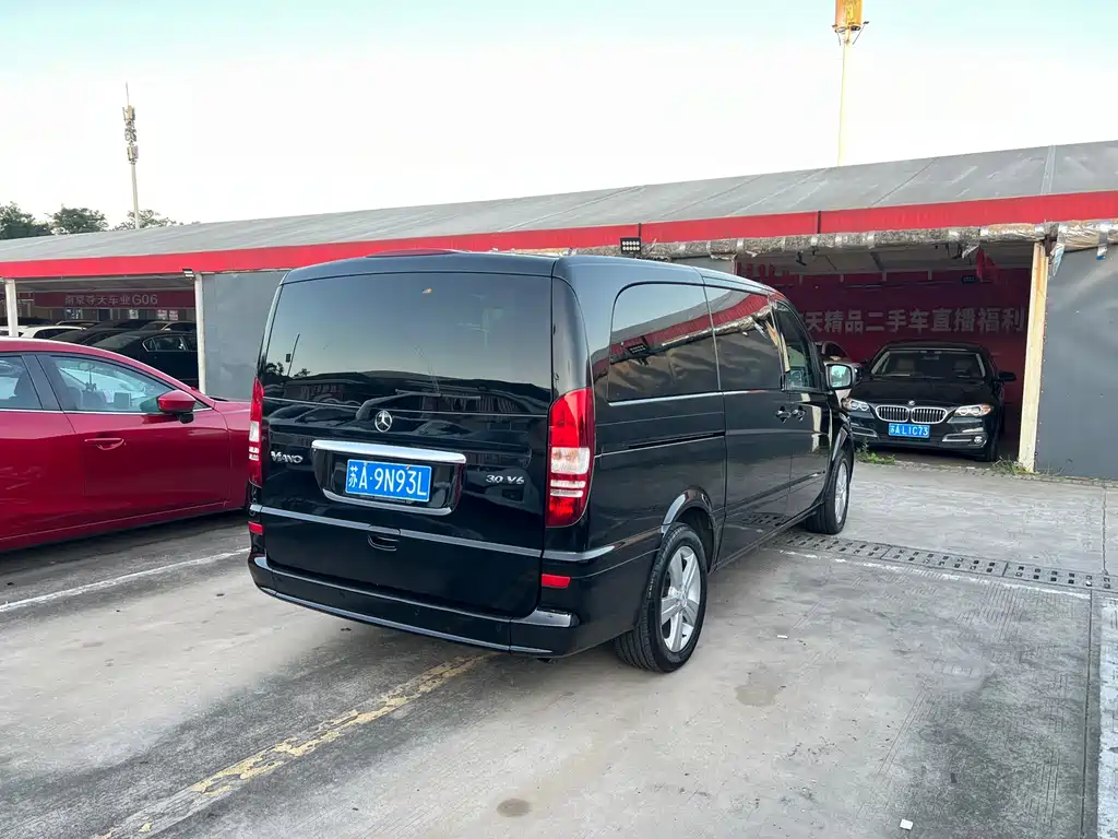 Mercedes-Benz Viano 2015 — фото 19