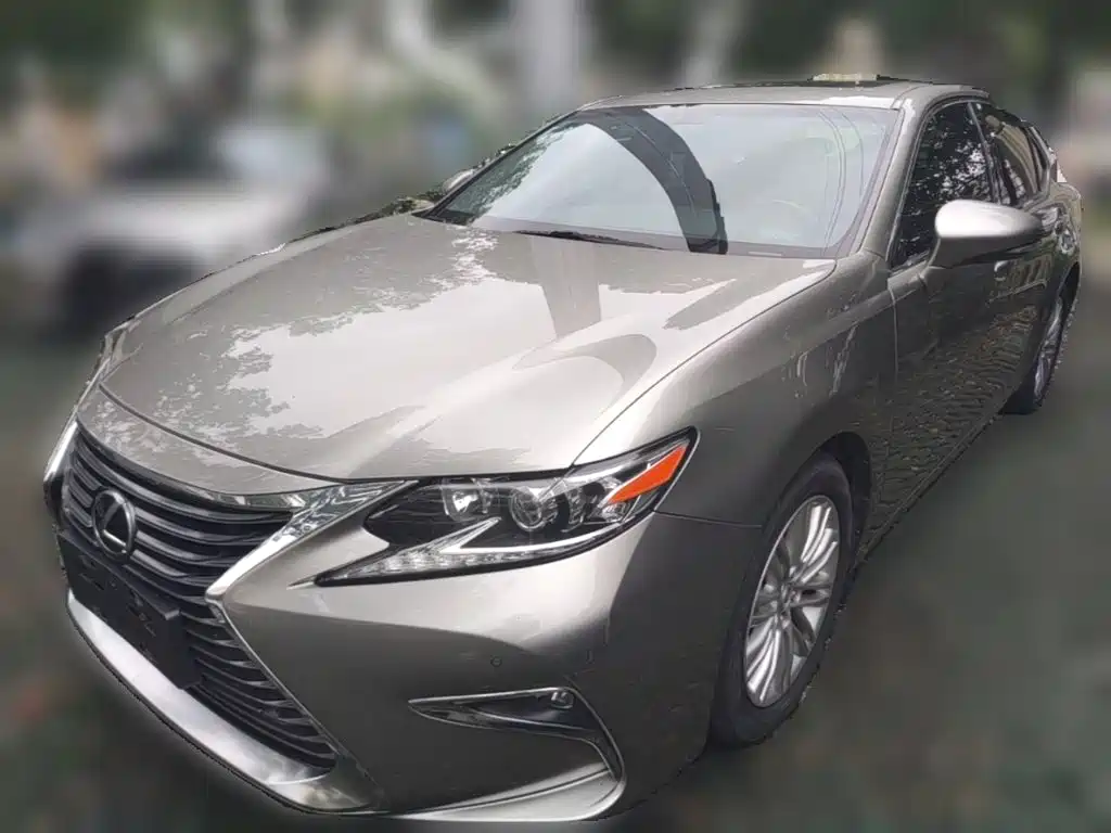 Lexus ES 2018