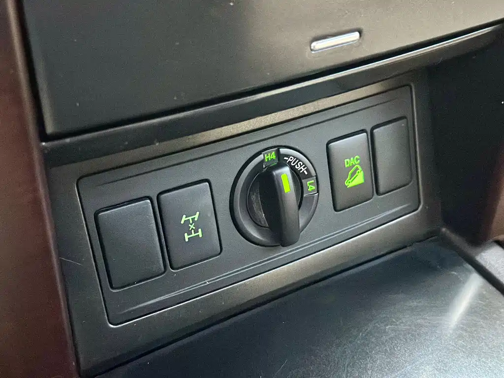 Toyota Prado 2015 — фото 25