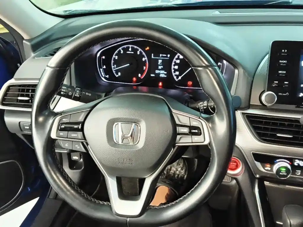 Honda Accord 2020 — фото 11