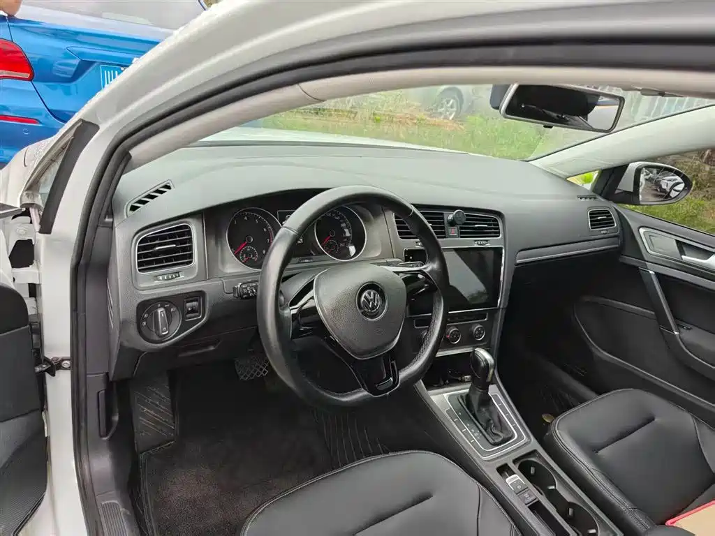 Volkswagen Golf 2016