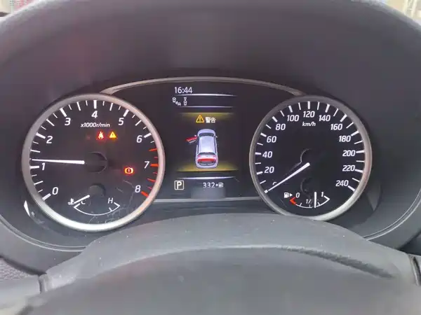 Nissan Tiida 2021