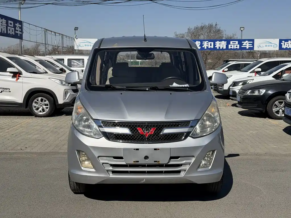 Wuling Rongguang V 2017 — фото 2