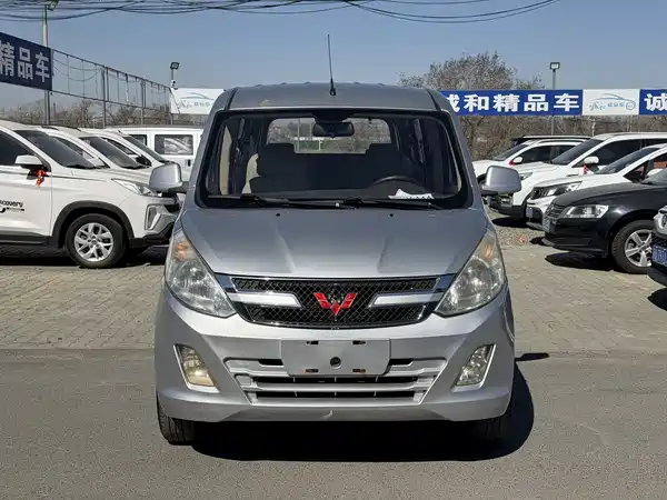 Wuling Rongguang V 2016