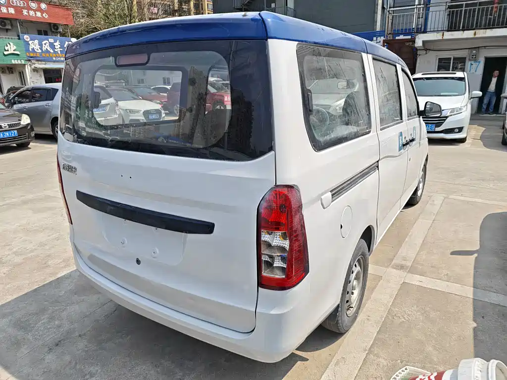 Wuling Rongguang V 2019 — фото 6