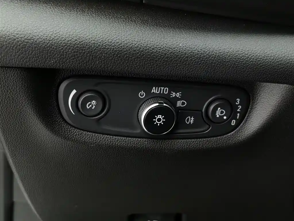 Buick Regal 2025 — фото 21