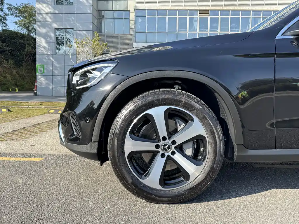 Mercedes-Benz GLC 2022 — фото 18