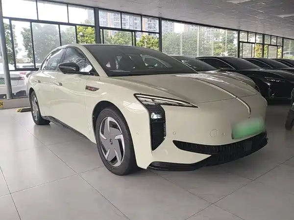 Hongqi EH7 2026