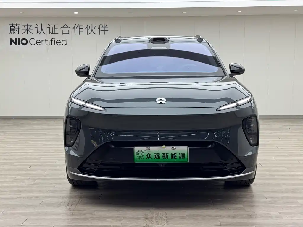 NIO ES8 2024