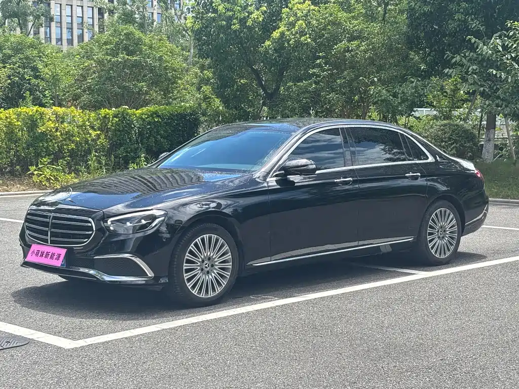 Mercedes-Benz E-Class 2023 — фото 1