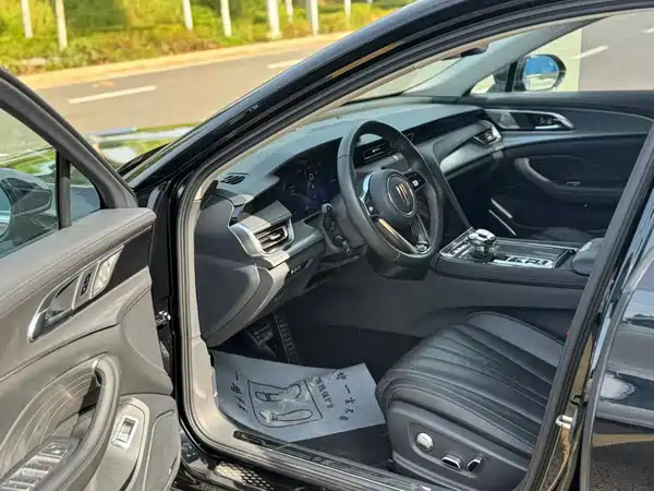 Hongqi H5 2023