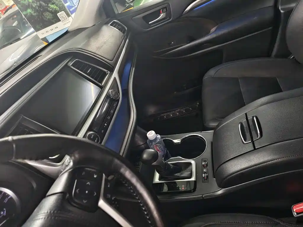 Toyota Highlander 2019 — фото 17