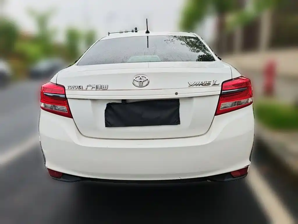 Toyota Yaris L 2017