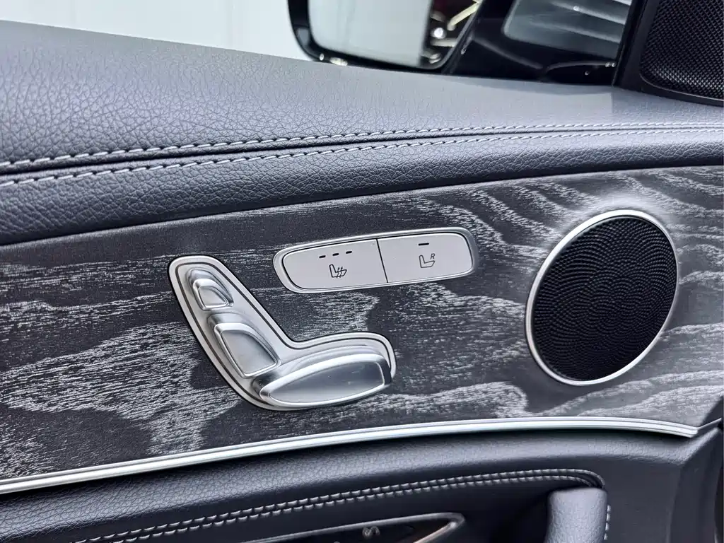 Mercedes-Benz E-Class 2022 — фото 11