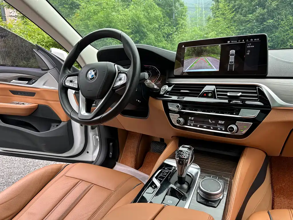 BMW 6 Series GT 2022 — фото 15