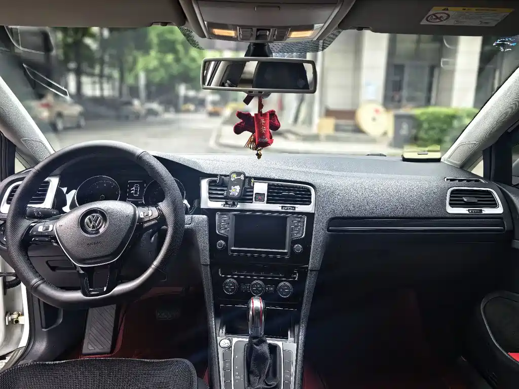Volkswagen Golf 2016