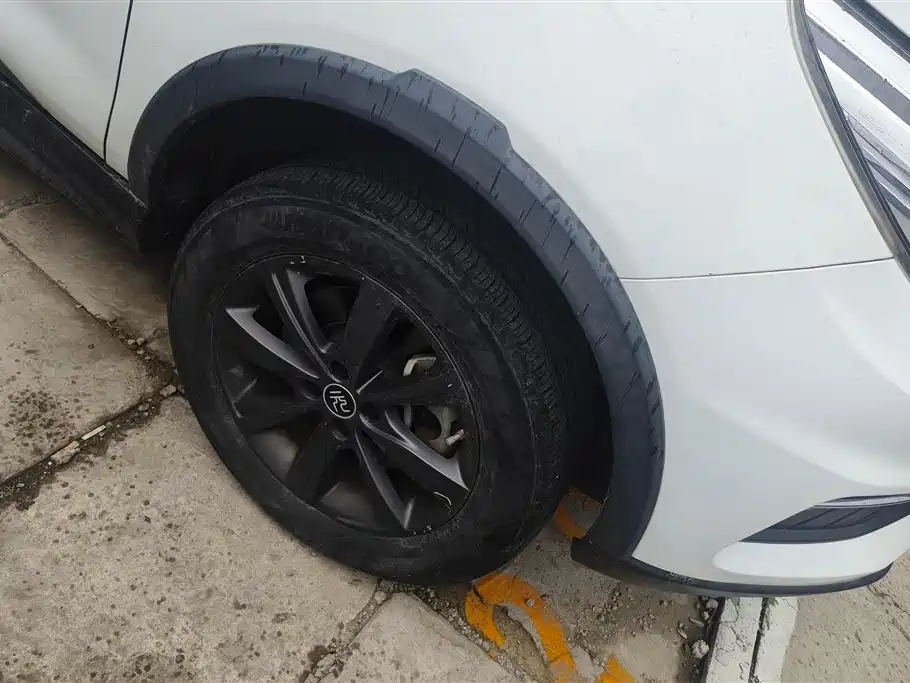 BYD Yuan EV 2019