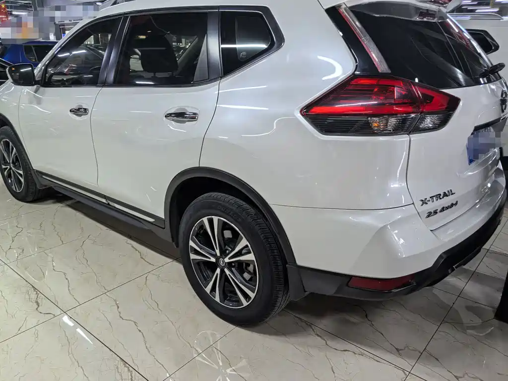 Nissan X-Trail 2018 — фото 4