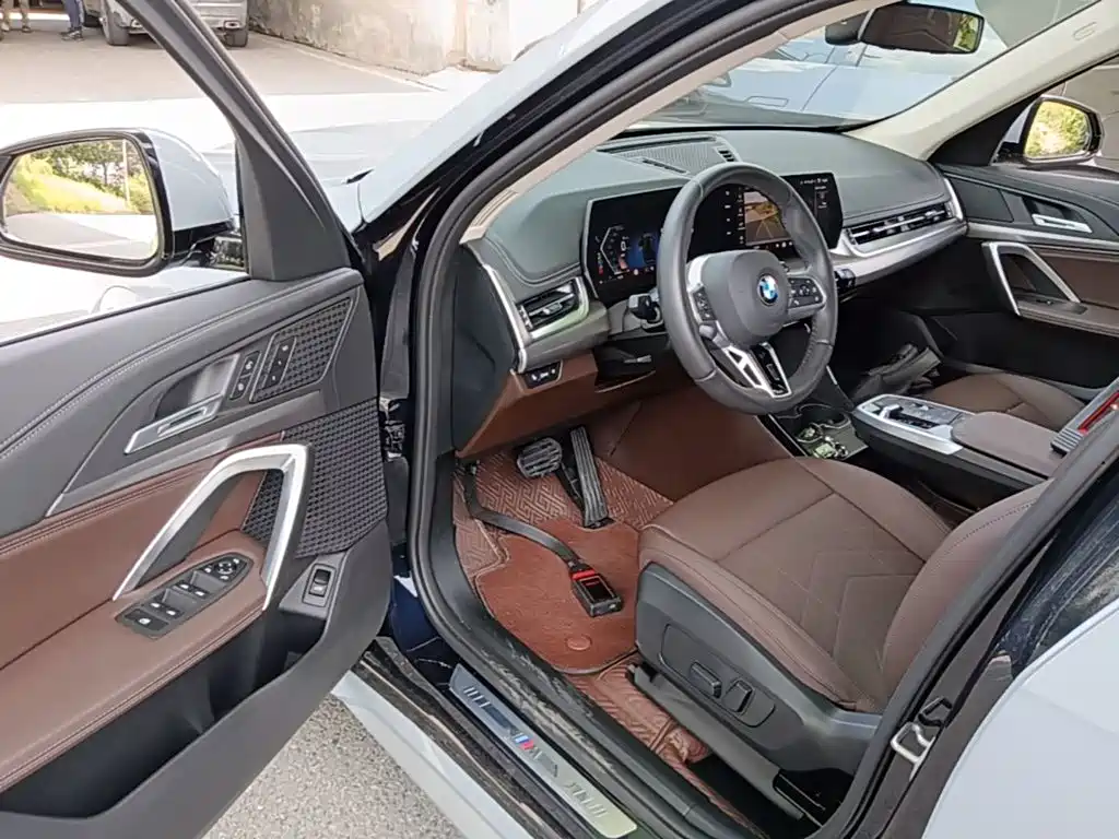 BMW X1 2025 — фото 16