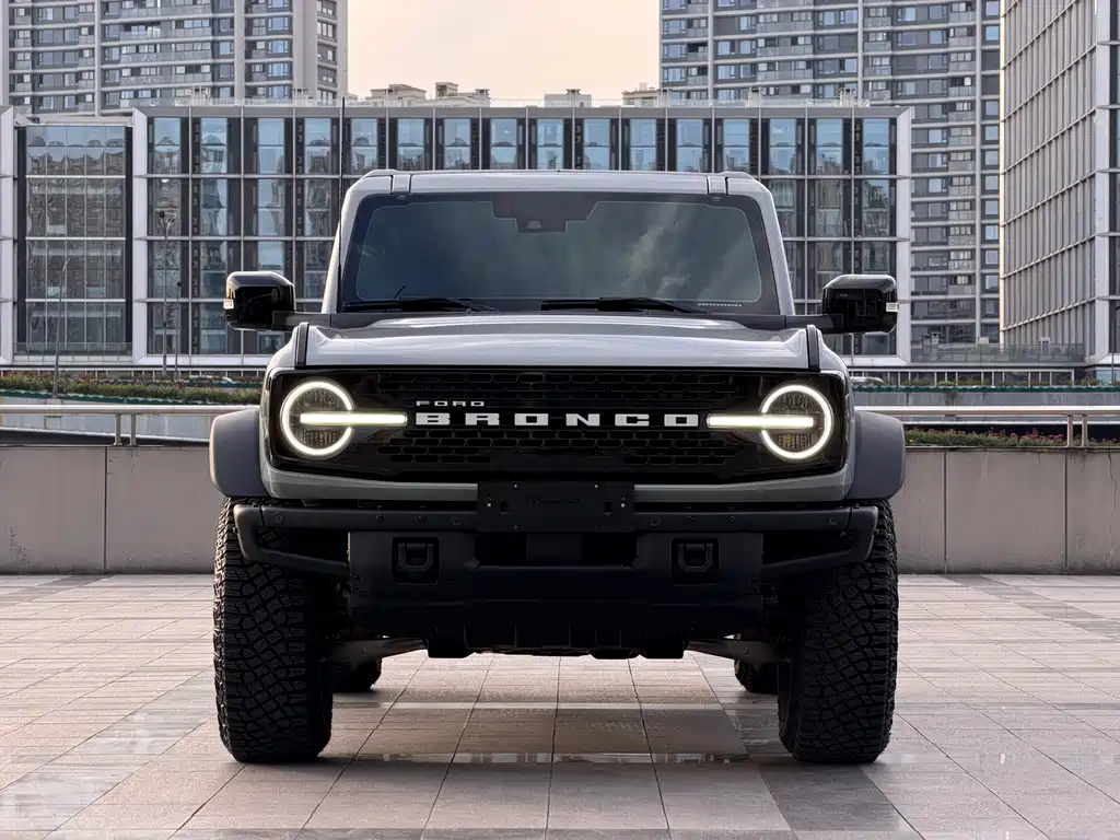 Ford Bronco 2025 — фото 2