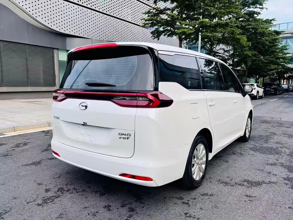 GAC Motor Trumpchi M6 2019 — фото 15