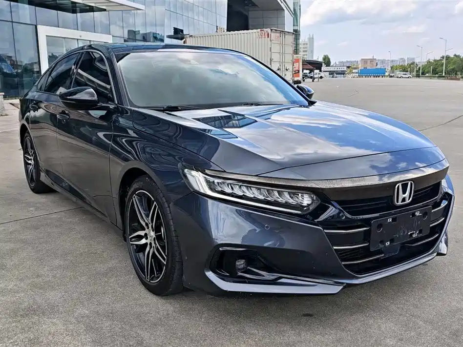 Honda Accord 2022 — фото 2