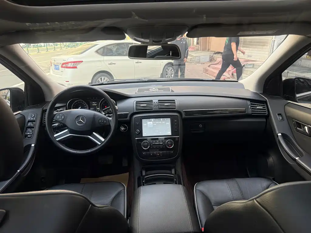 Mercedes-Benz R-Class 2015 — фото 13