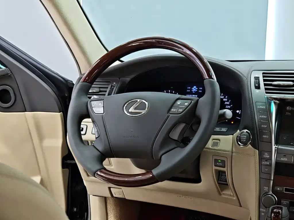 Lexus LS 2007 — фото 14