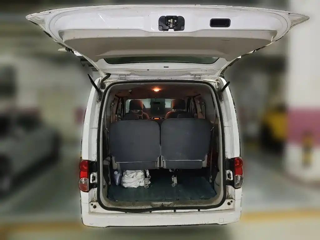 Nissan NV200 2018 — фото 10