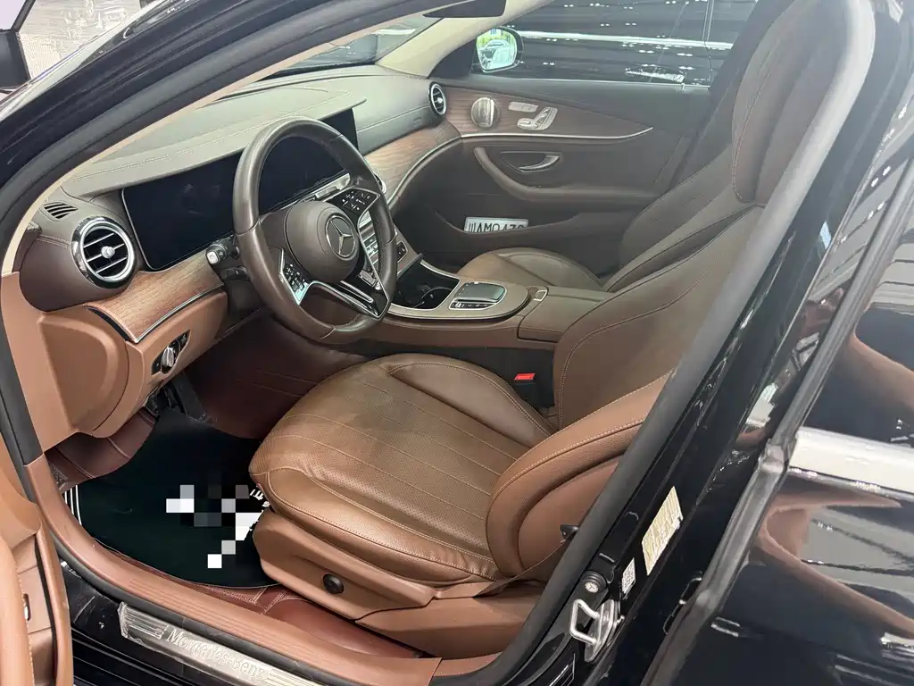 Mercedes-Benz E-Class 2022 — фото 4